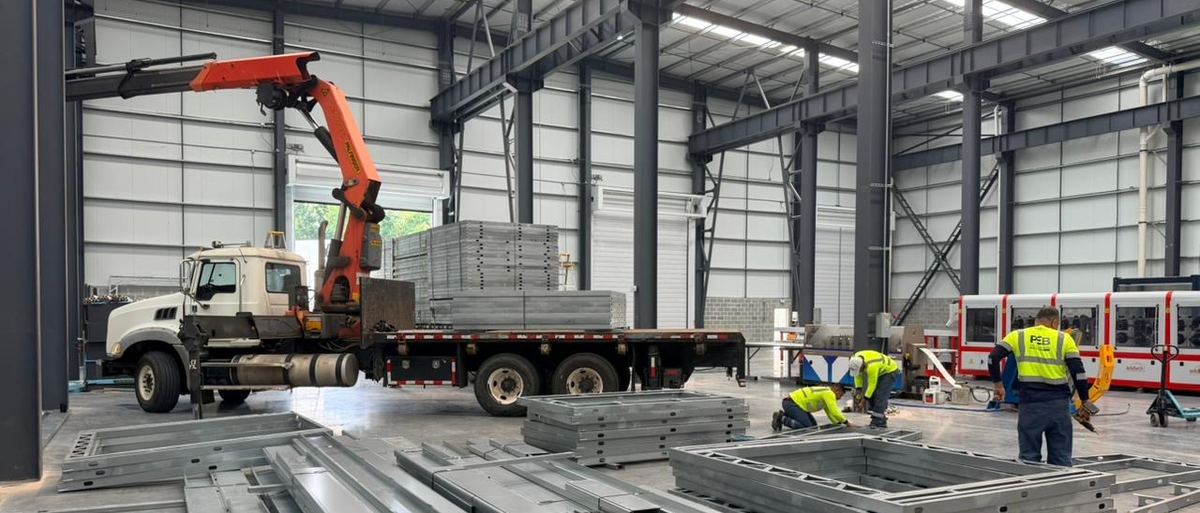 Nave de producción de acero liviano de NewCon Steel en Ciudad de Panamá